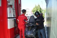 PT Pertamina Patra Niaga Regional Sumatera Bagian Selatan (Sumbagsel) memastikan pasokan bahan bakar minyak (BBM) tetap aman dan terkendali.