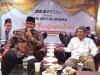 Ketua Umum JMSI Teguh Santosa (Kiri) Ketika Berbicara Dihadapan Pengurus Daerah JMSI Kalimantan Selatan di Banjarmasin, Selasa malam (4/4).